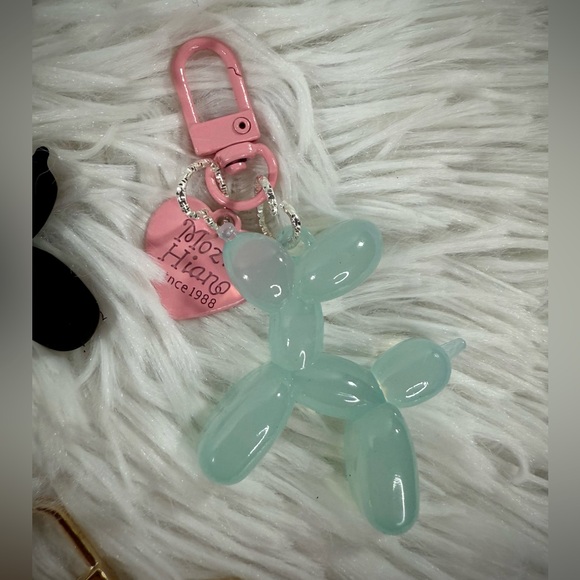 Balloon Dog Bag Charm/Keychain - Picture 6 of 15